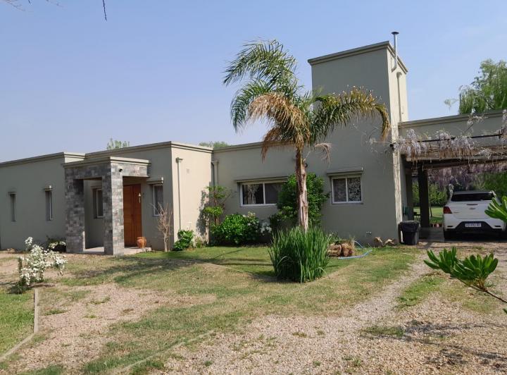 Casa · 139m² · 6 Ambientes · 1 Cochera
