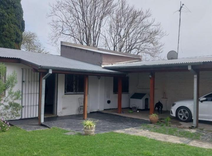 Casa · 159m² · 4 Ambientes · 2 Cocheras