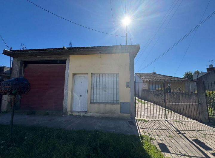 Casa · 100m² · 3 Ambientes · 1 Cochera