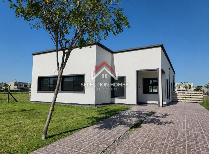 Casa · 157m² · 4 Ambientes · 1 Cochera