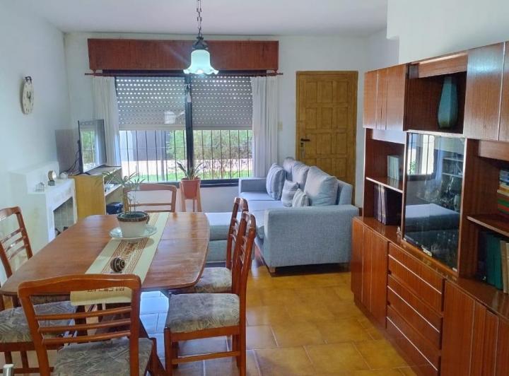 Casa · 157m² · 3 Ambientes · 2 Cocheras