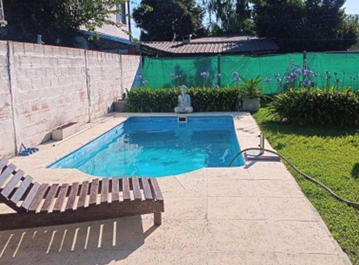 Casa · 80m² · 4 Ambientes · 3 Cocheras