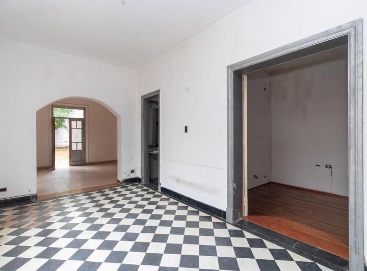 Casa · 260m² · 4 Ambientes · 1 Cochera