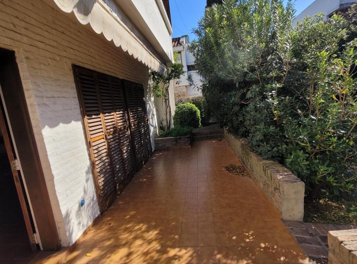 Casa · 70m² · 3 Ambientes · 1 Cochera