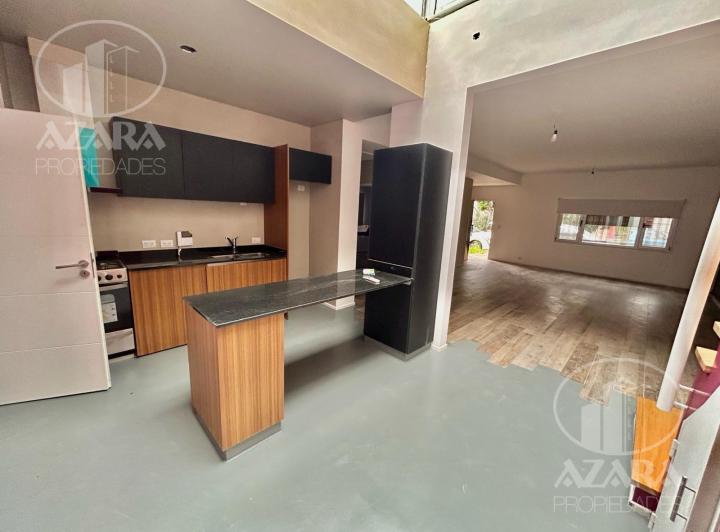 Casa · 155m² · 5 Ambientes · 1 Cochera