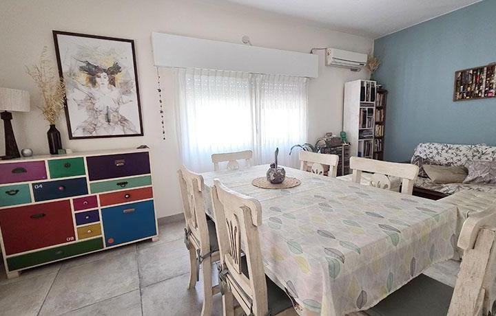 Casa · 159m² · 5 Ambientes · 3 Cocheras