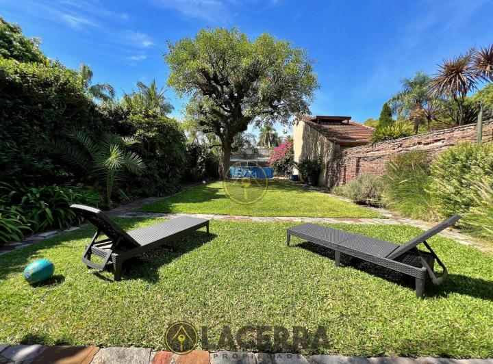 Casa · 182m² · 4 Ambientes · 1 Cochera