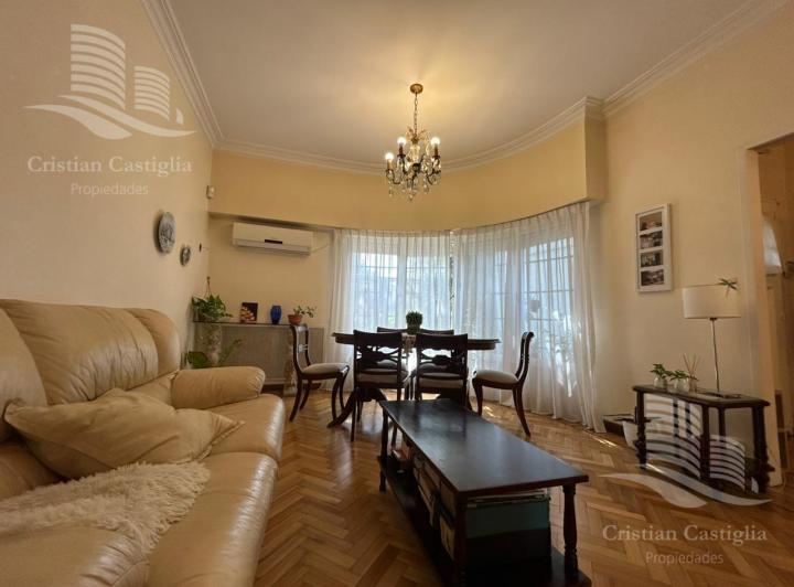 Casa · 175m² · 4 Ambientes · 1 Cochera