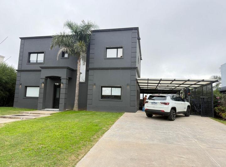 Casa · 160m² · 4 Ambientes