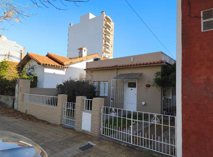 Casa · 85m² · 3 Ambientes · 1 Cochera