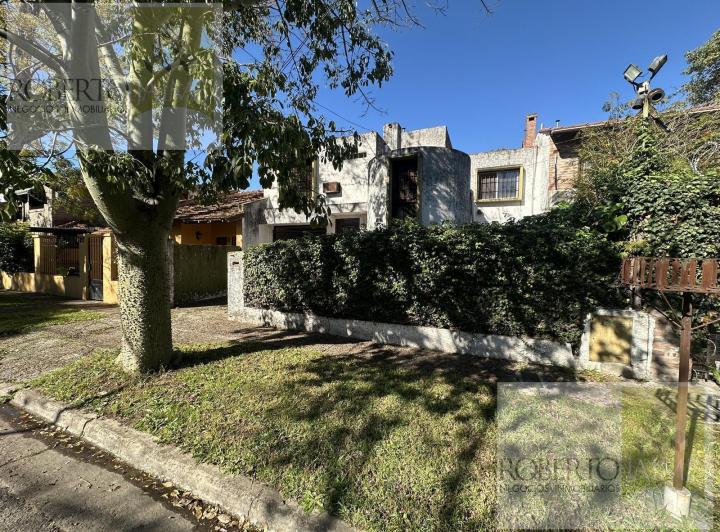 Casa · 160m² · 4 Ambientes · 2 Cocheras
