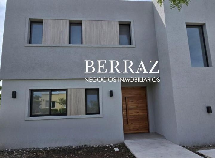 Casa · 170m² · 5 Ambientes · 2 Cocheras