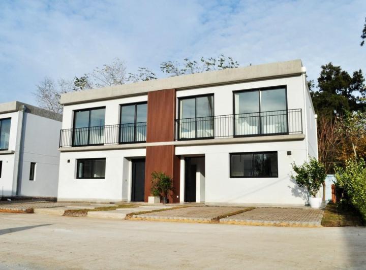 Casa · 132m² · 4 Ambientes · 2 Cocheras