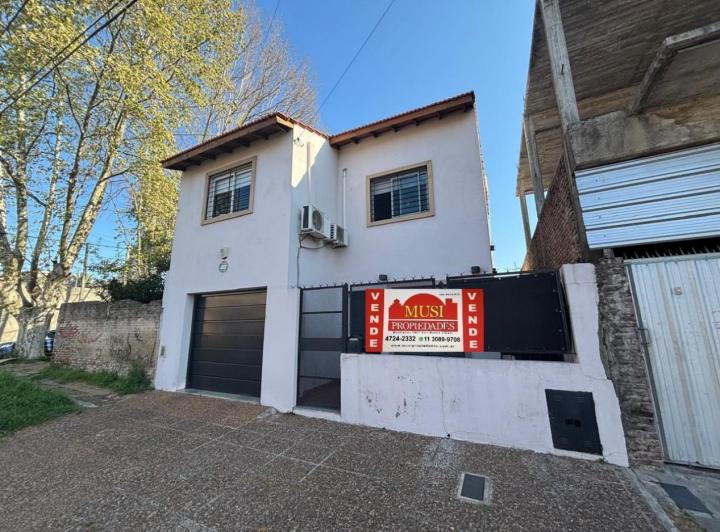 Casa · 120m² · 4 Ambientes · 1 Cochera