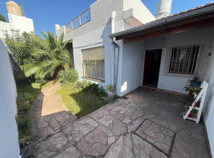 Casa · 83m² · 4 Ambientes