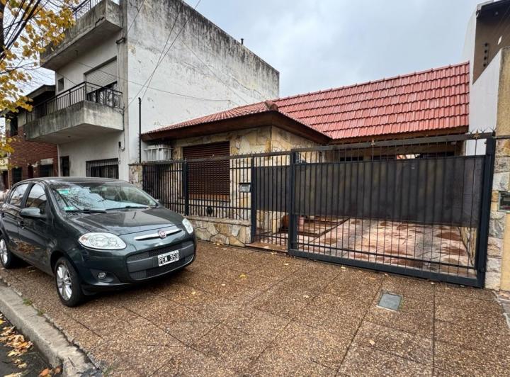 Casa · 152m² · 3 Ambientes · 4 Cocheras