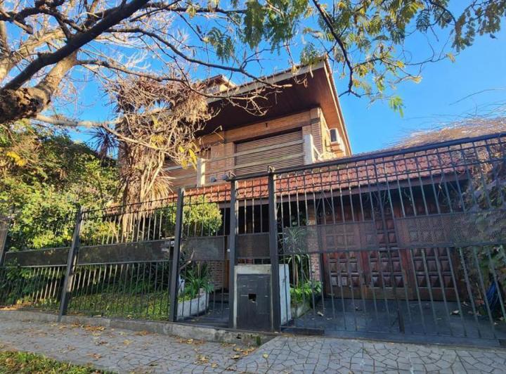Casa · 150m² · 5 Ambientes · 1 Cochera