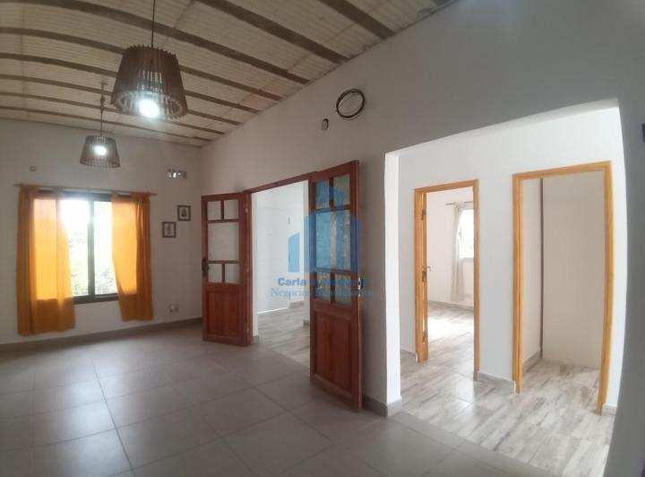 Casa · 80m² · 6 Ambientes · 1 Cochera