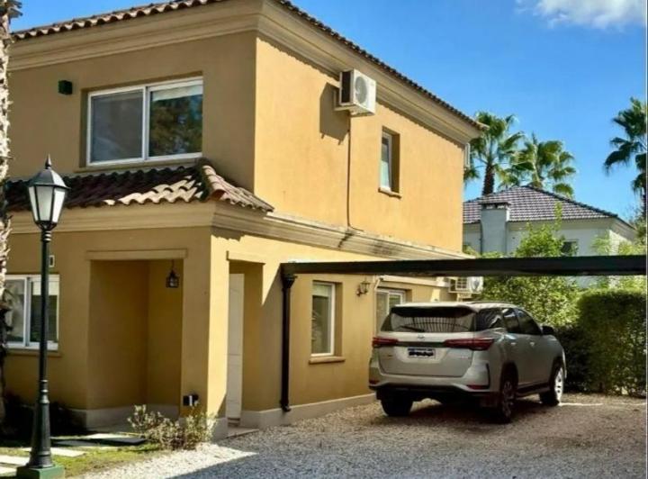 Casa · 72m² · 3 Ambientes · 1 Cochera