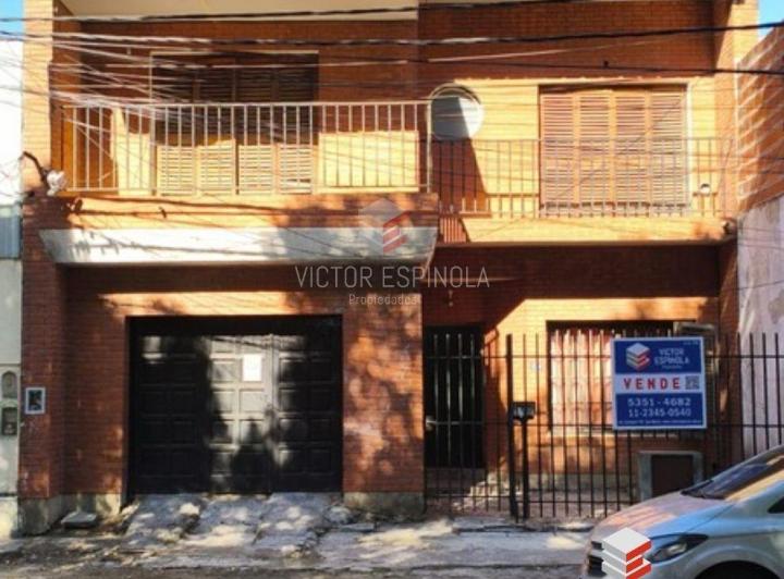Casa · 160m² · 5 Ambientes · 1 Cochera