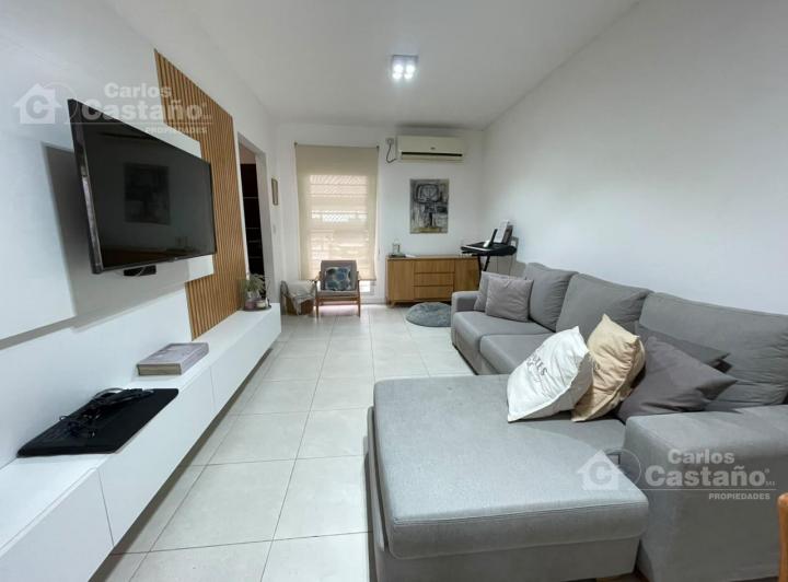 Casa · 90m² · 4 Ambientes · 1 Cochera