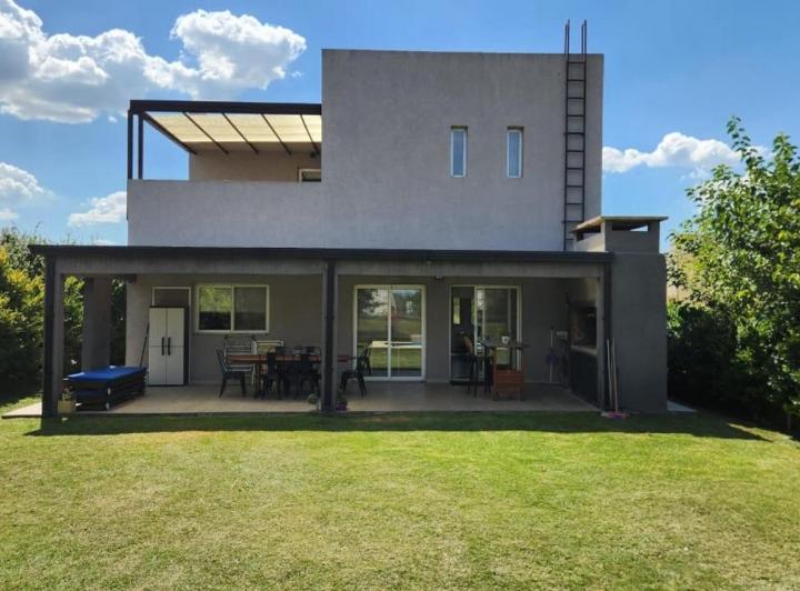 Casa · 152m² · 4 Ambientes