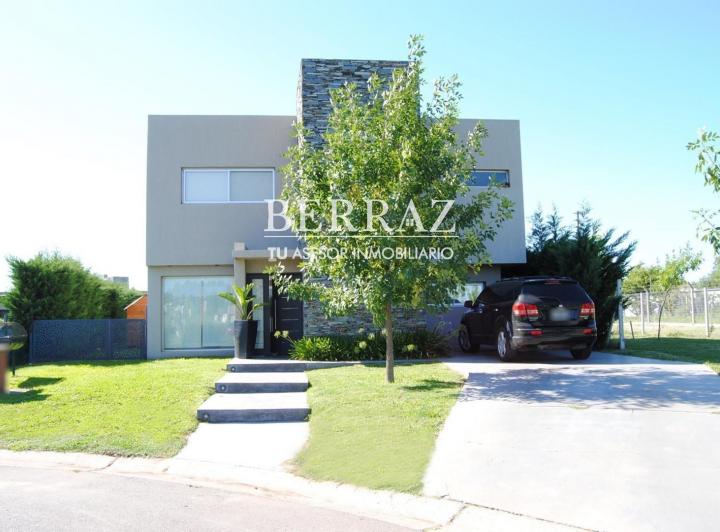 Casa · 205m² · 4 Ambientes