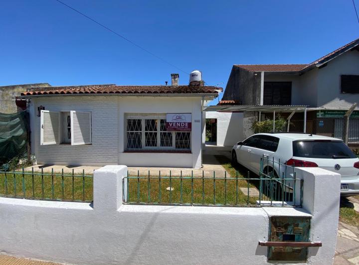 Casa · 80m² · 3 Ambientes · 2 Cocheras