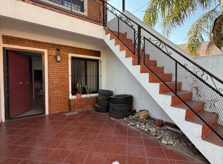 Casa · 75m² · 3 Ambientes · 1 Cochera