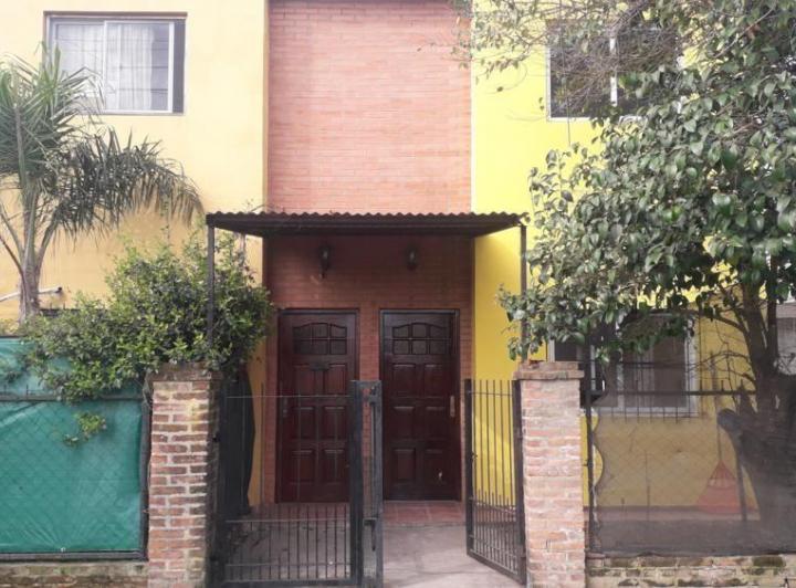 Casa · 60m² · 3 Ambientes · 2 Cocheras