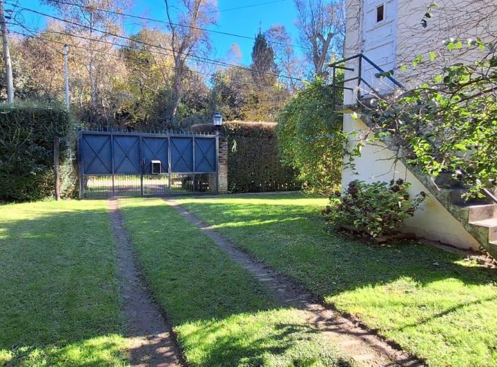 Casa · 140m² · 4 Ambientes · 1 Cochera