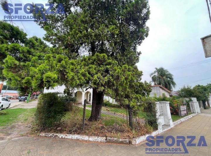 Casa · 130m² · 4 Ambientes · 1 Cochera