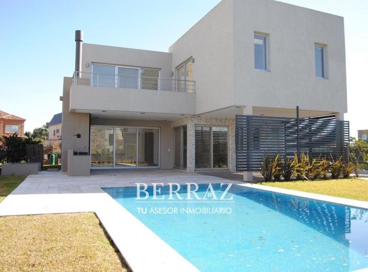 Casa · 288m² · 4 Ambientes · 1 Cochera