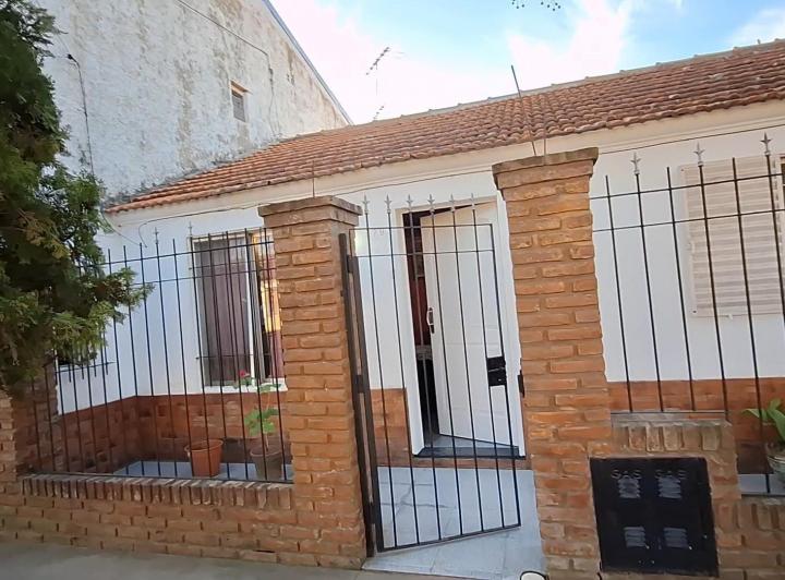 Casa · 164m² · 4 Ambientes · 3 Cocheras