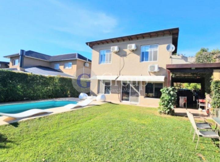 Casa · 151m² · 4 Ambientes · 1 Cochera
