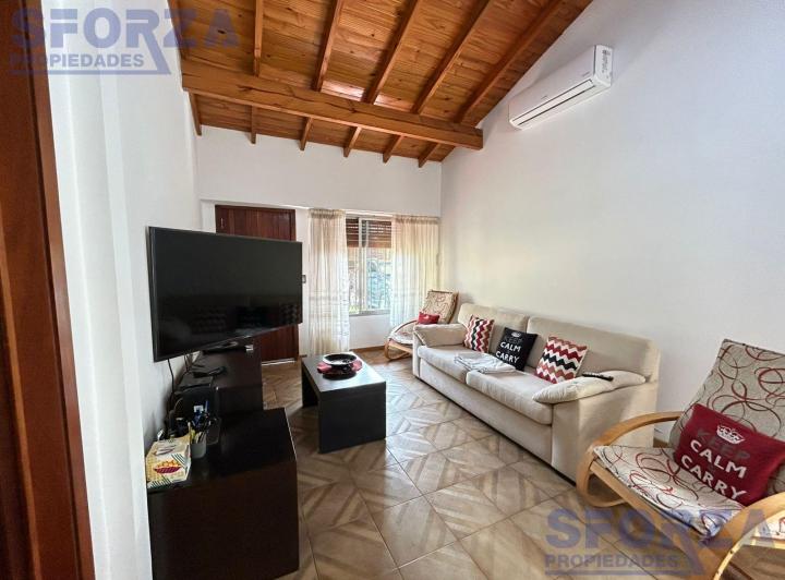 Casa · 122m² · 3 Ambientes · 2 Cocheras