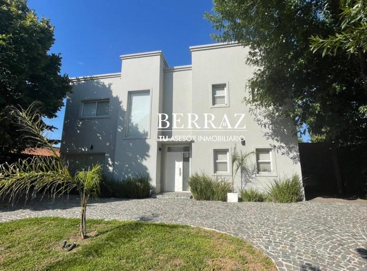 Casa · 200m² · 5 Ambientes · 1 Cochera