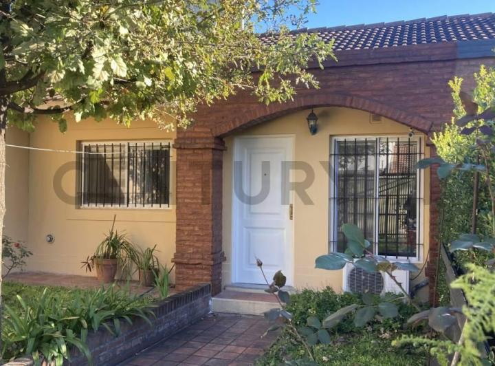Casa · 60m² · 3 Ambientes · 1 Cochera