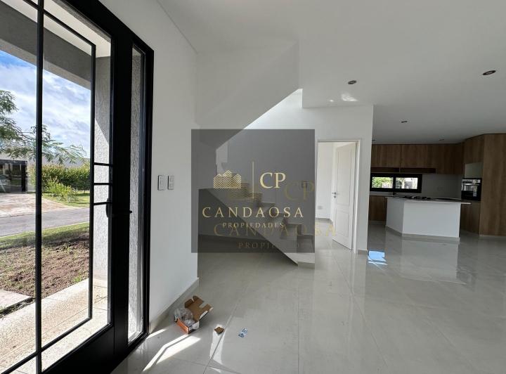 Casa · 176m² · 4 Ambientes