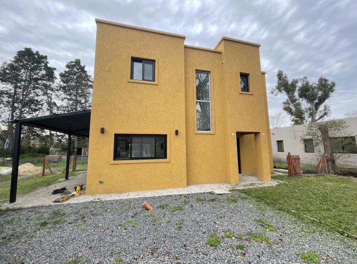 Casa · 160m² · 4 Ambientes