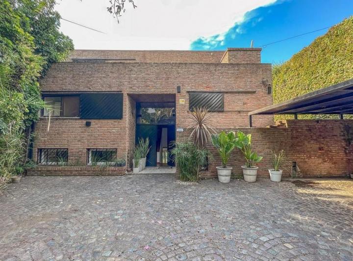 Casa · 267m² · 4 Ambientes · 1 Cochera