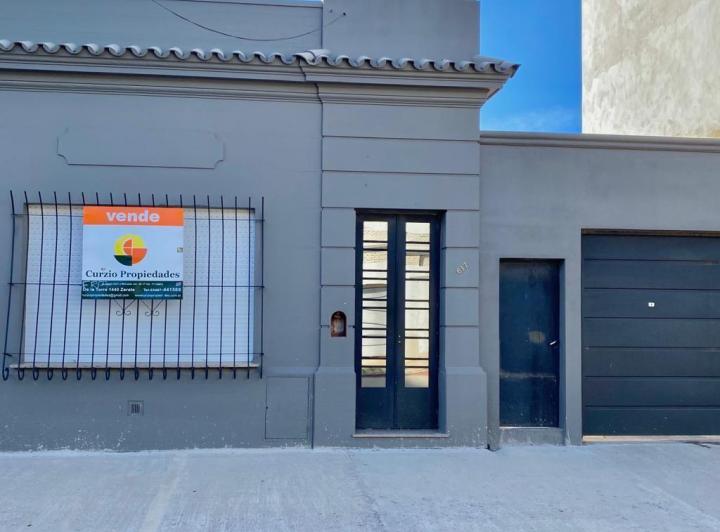 Casa · 110m² · 5 Ambientes · 1 Cochera