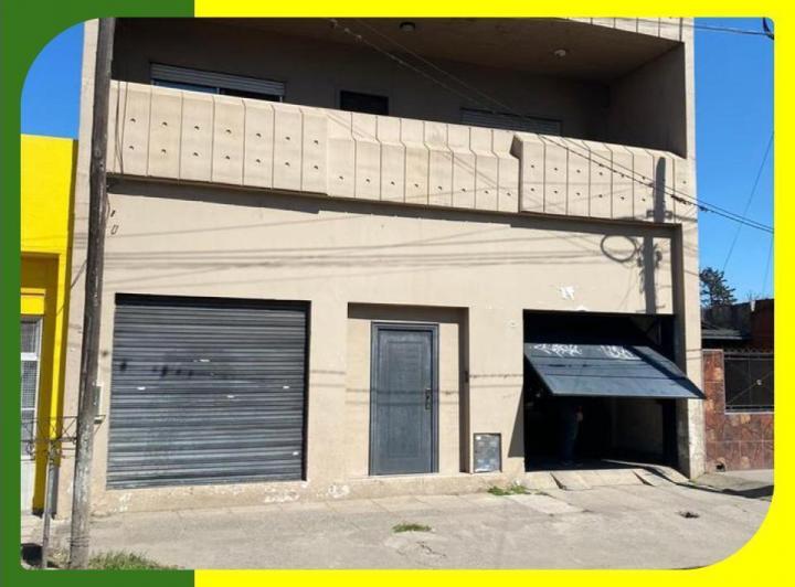 Casa · 315m² · 5 Ambientes · 1 Cochera