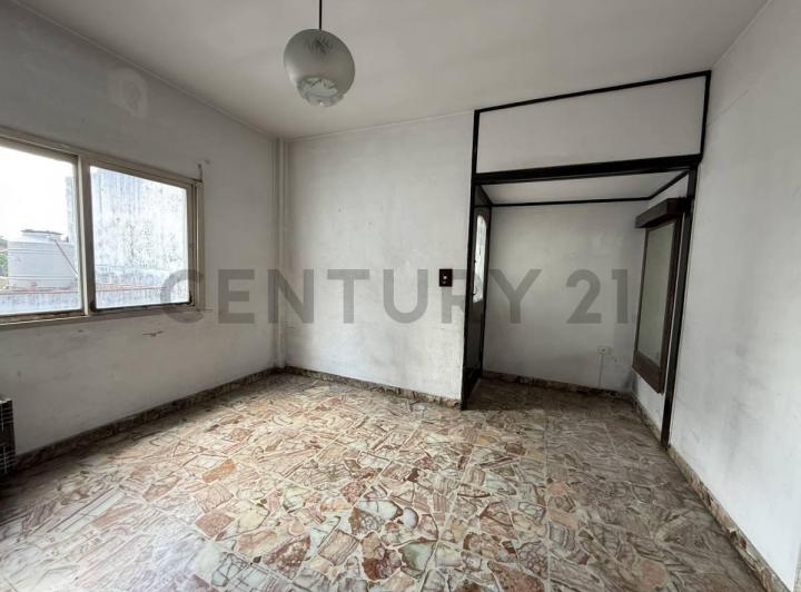 Casa · 149m² · 5 Ambientes · 1 Cochera