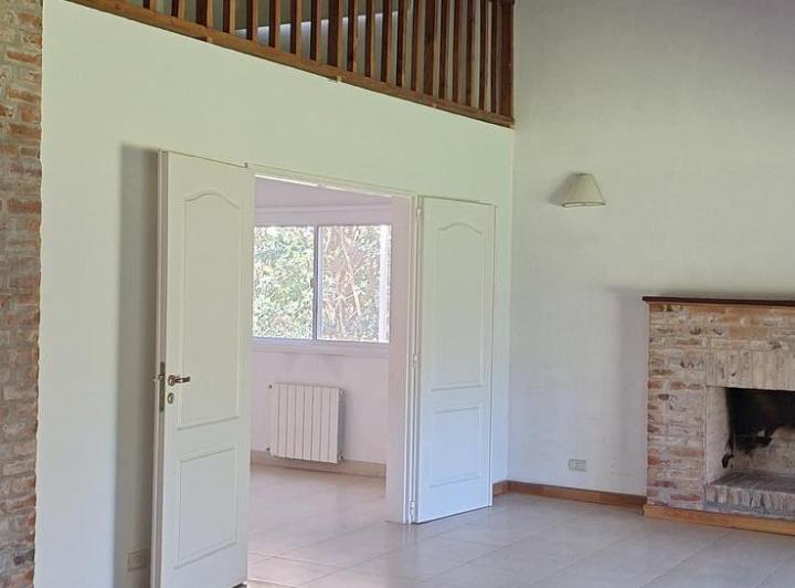 Casa · 170m² · 5 Ambientes · 1 Cochera