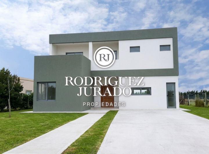 Casa · 207m² · 4 Ambientes