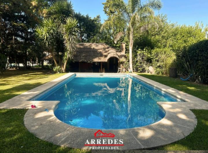 Casa · 107m² · 4 Ambientes · 1 Cochera