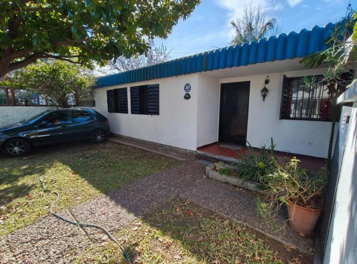 Casa · 79m² · 4 Ambientes · 2 Cocheras