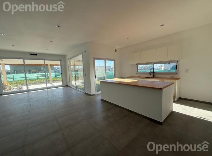Casa · 145m² · 4 Ambientes