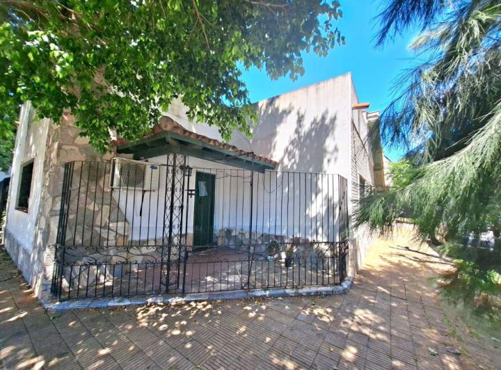 Casa · 80m² · 3 Ambientes · 1 Cochera